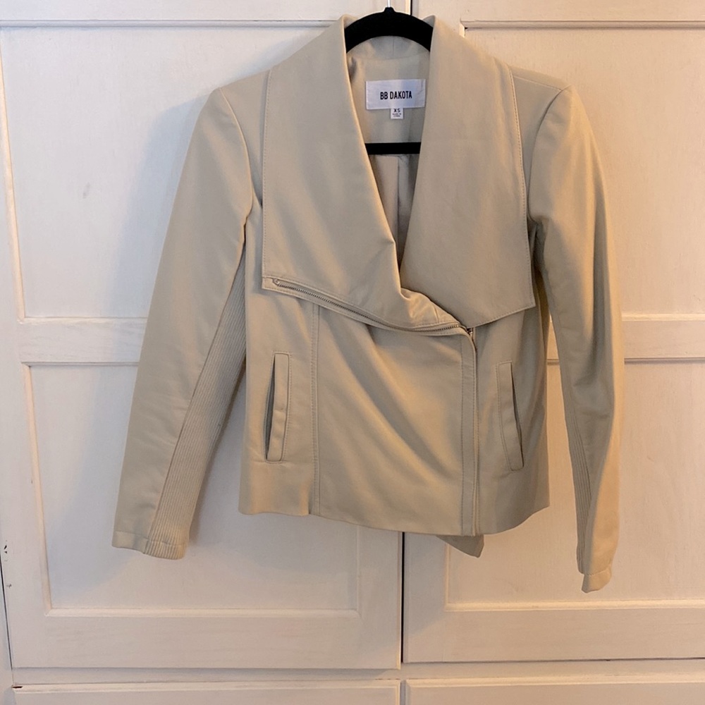XS cream colored leather jacket from BB Dakota.